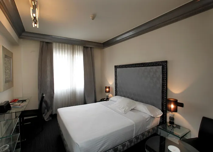 Lopez De Haro 5* Бильбао