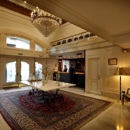 Hotel Lopez De Haro 5*