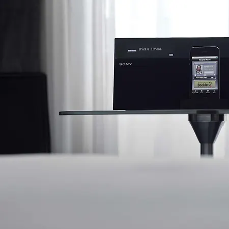 Lopez De Haro Готель